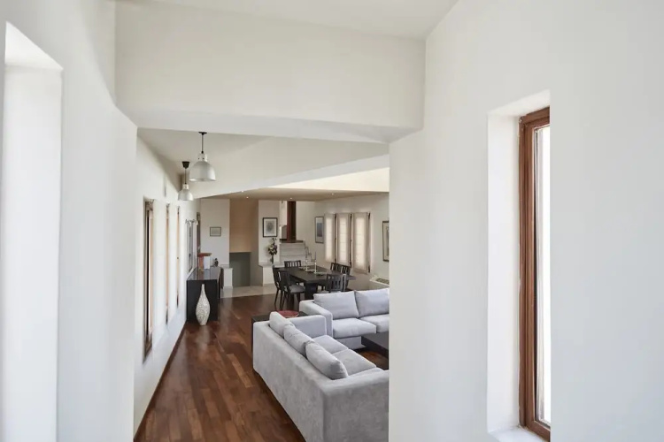 Periscope Villa