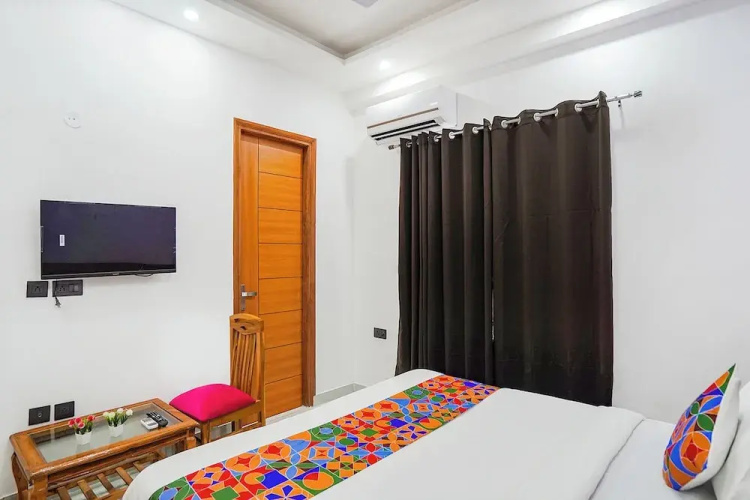 FabHotel Grihum 56