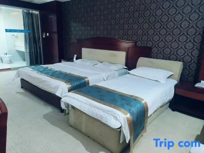 Standard Twin Family room