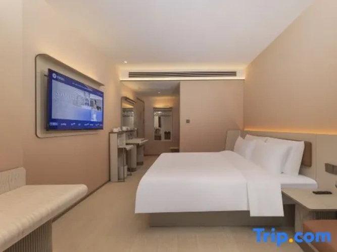 Standard Double room with view