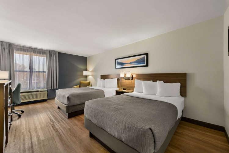 Standard Quadruple room
