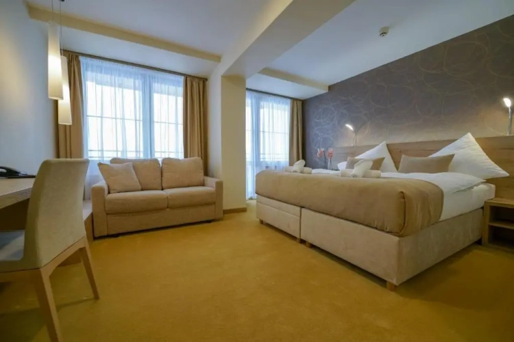 Standard Triple room with balcony and with view