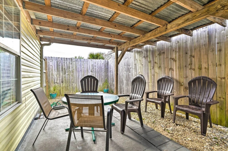 PCB Duplex w/ Patio - Steps to Beach!