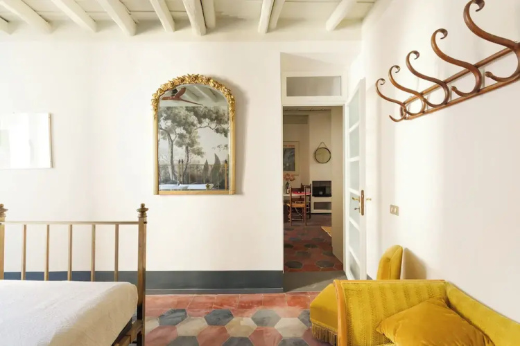 Monti  Apartments