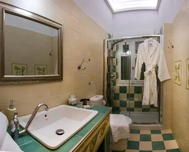 Deluxe Suite with balcony