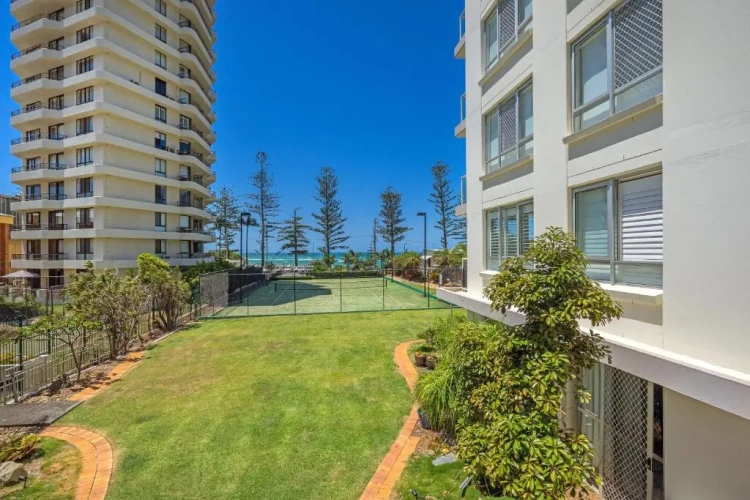 1 Bedroom Apartment with balcony