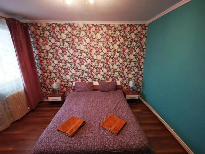2 rooms Airy & Bright Colors