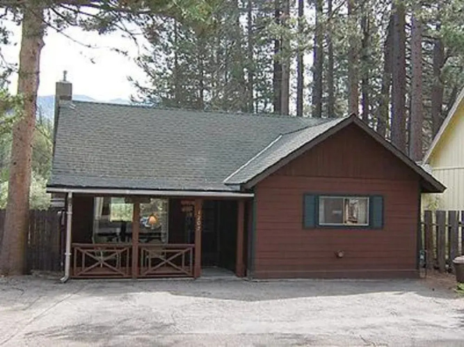 1207 Omalley Drive by RedAwning