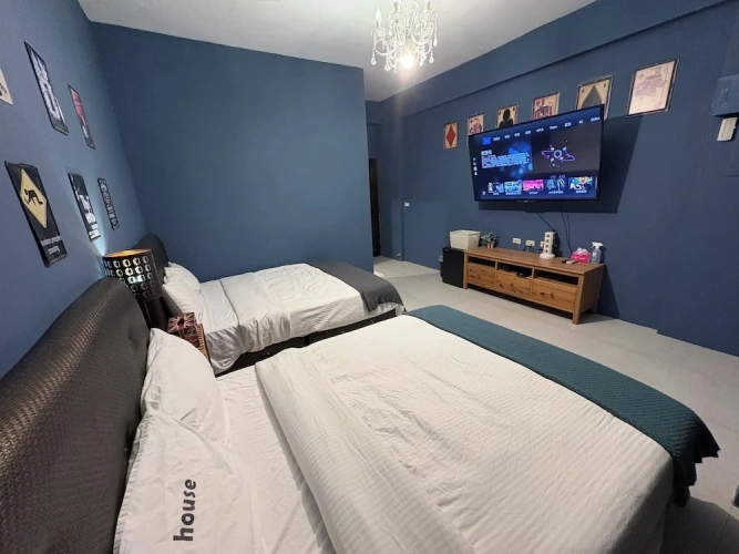 Standard Quadruple Family room
