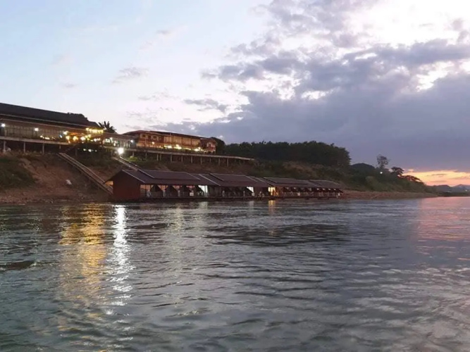 Riverside Chiangkhan Resort