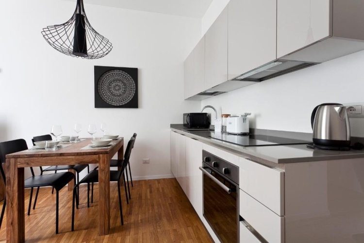 1 Bedroom Apartment