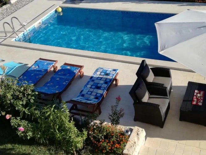 Apartment with pool view
