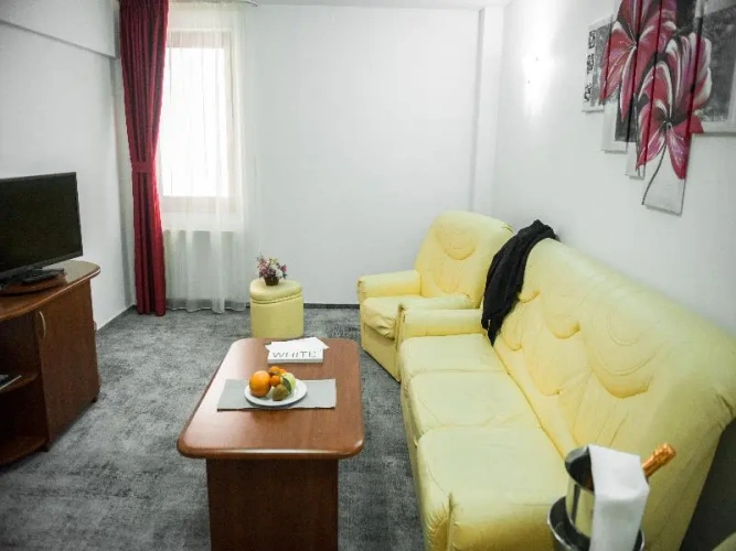 Standard Double Suite