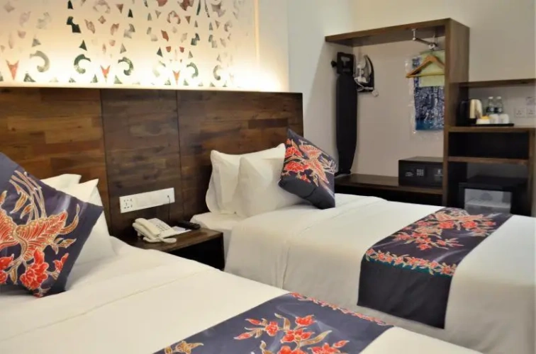 Standard Twin room