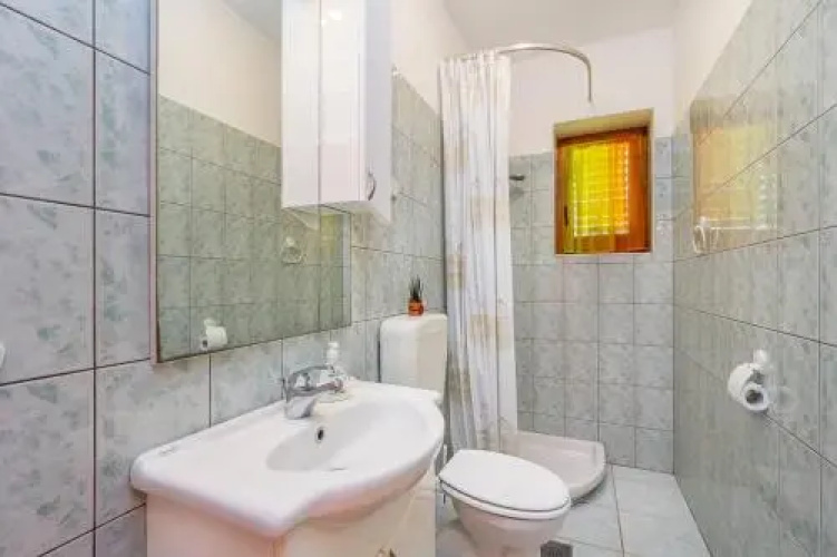 Apartments Mirna