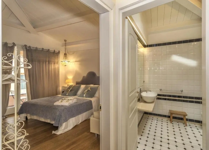 Standard Double room with view