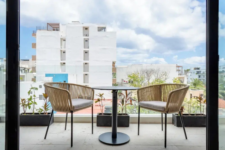 Kumaru Suite by BVR