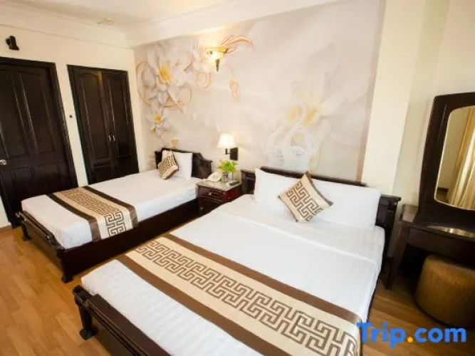 Standard Triple room