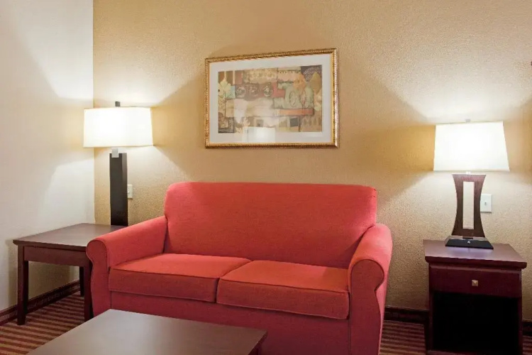 Holiday Inn Express  Suites Amarillo South