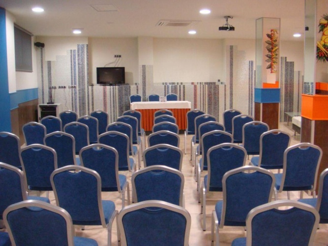 ON ALETA ROOM designed for adults photo 31