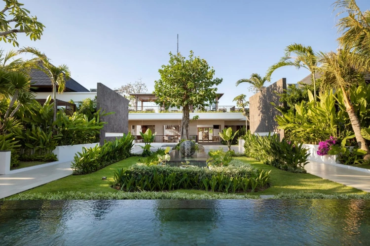 Villa with ocean view