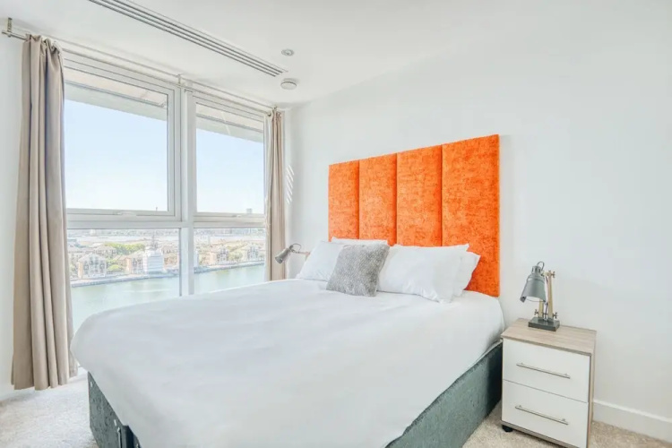Jibbs Corner Penthouse Apartment