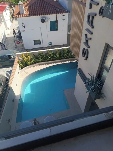 Deluxe Suite with balcony and with pool view
