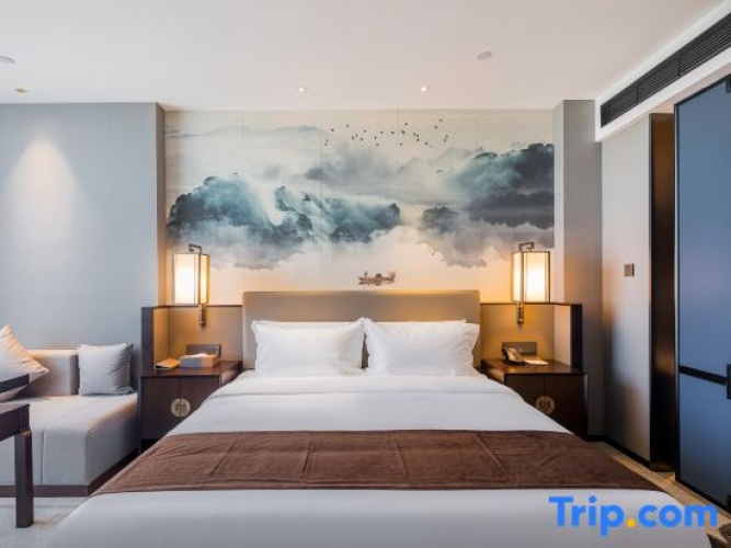 Standard Double room with river view