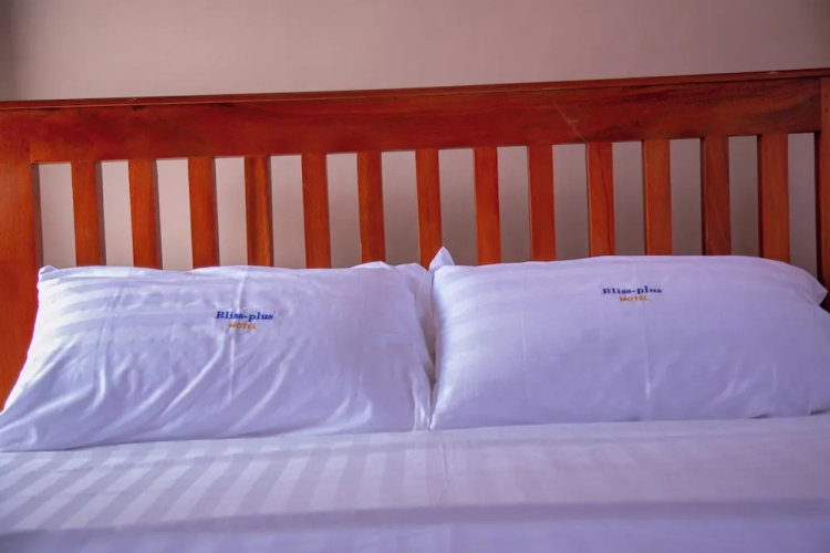 Bliss-plus Motel