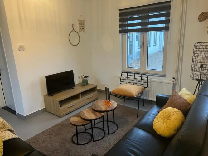 Apartment Top van Epen