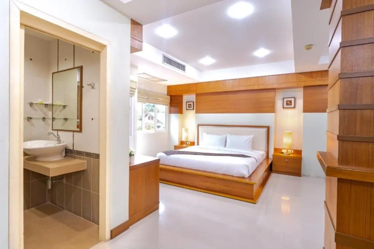 Deluxe Double Family Suite