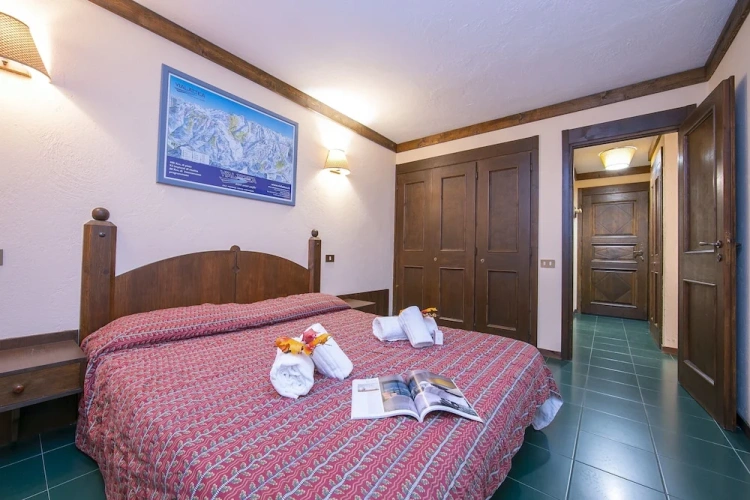 1 Bedroom Quintuple Family Apartment