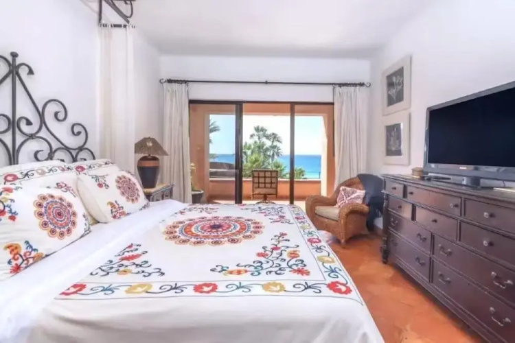2BD Beach Front Luxury in Cabo