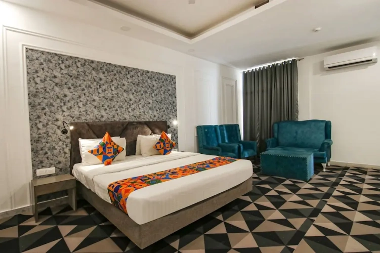 Luxury Suite