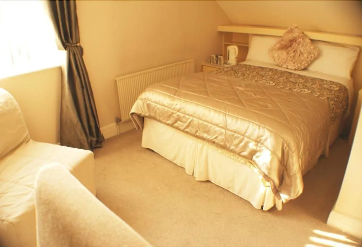 Eske Villa Bed & Breakfast