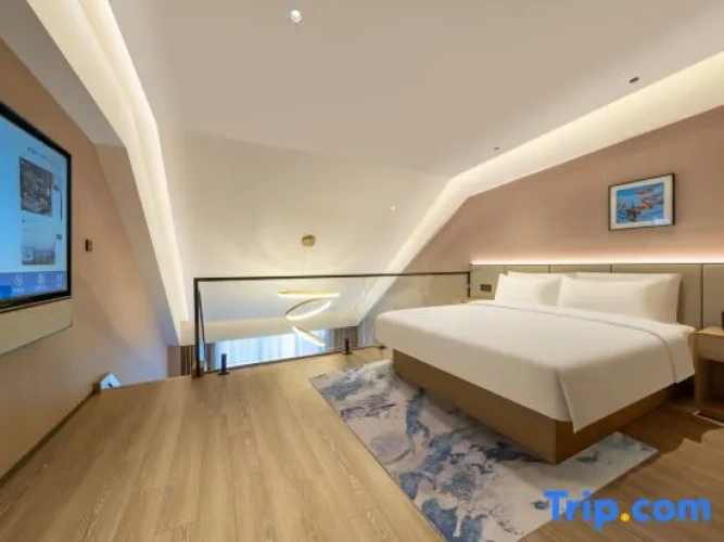 Deluxe Duplex Suite
