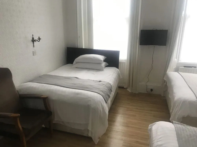 Clifton Hotel