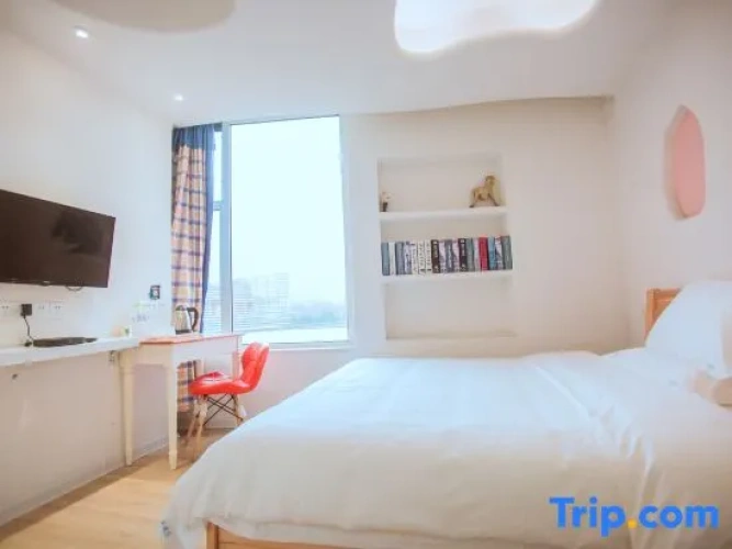 Standard Double room with city view