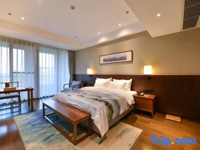 Premier Suite