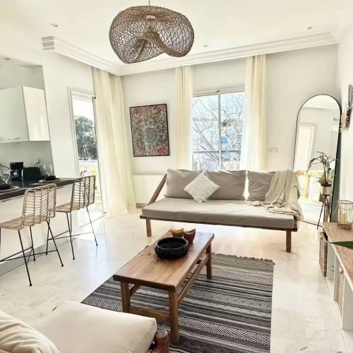 2 Bedrooms Apartment