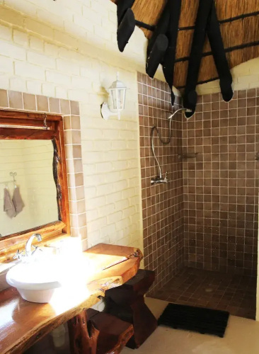 Amani Lodge