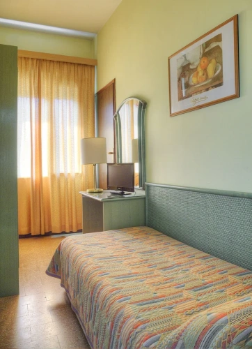 Classic Double room with balcony and with partial sea view
