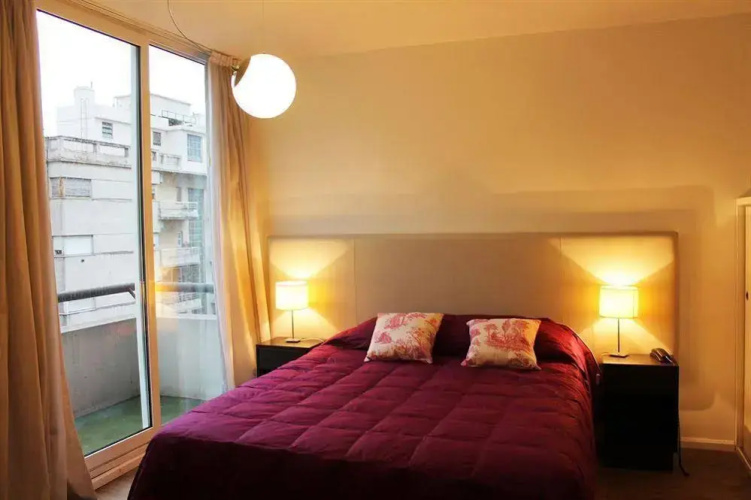 Defensa Suites