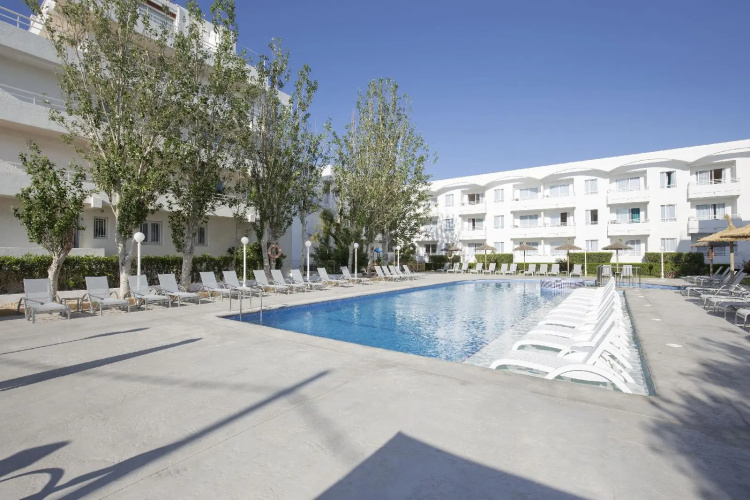 Cabot Hobby Club Apartments photo 13