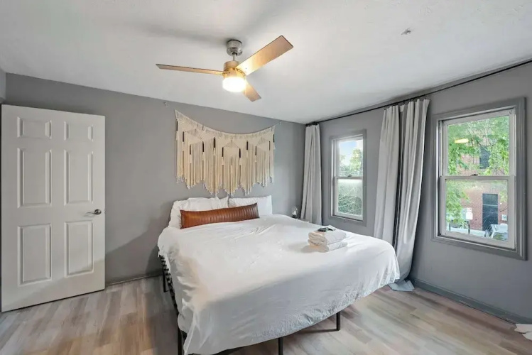 North Pearl Residences 874