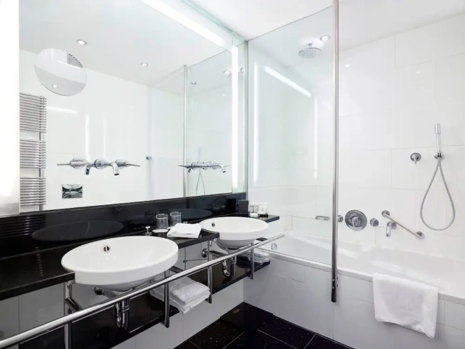 Deluxe Double room with canal view