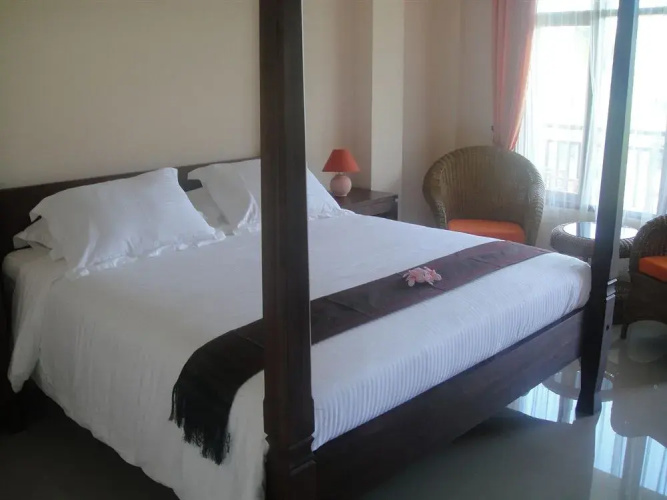 Sunset Lavinia Hotel