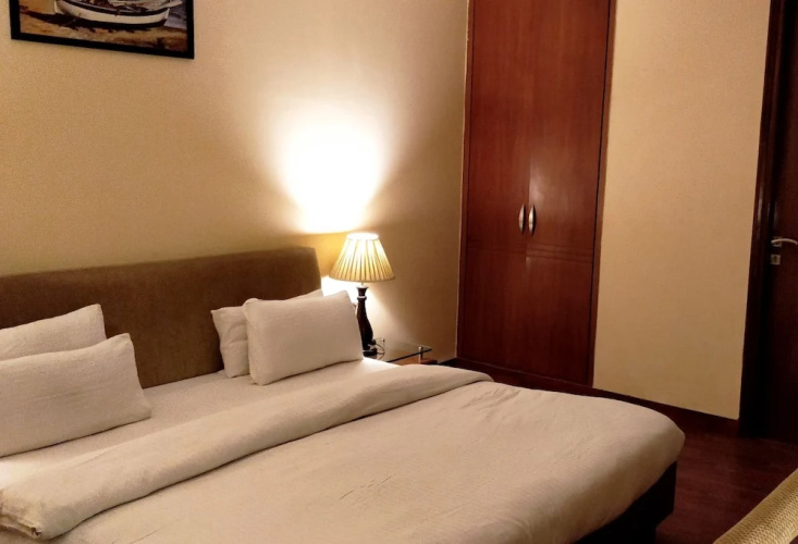 BedBug Hostel by Madpackers