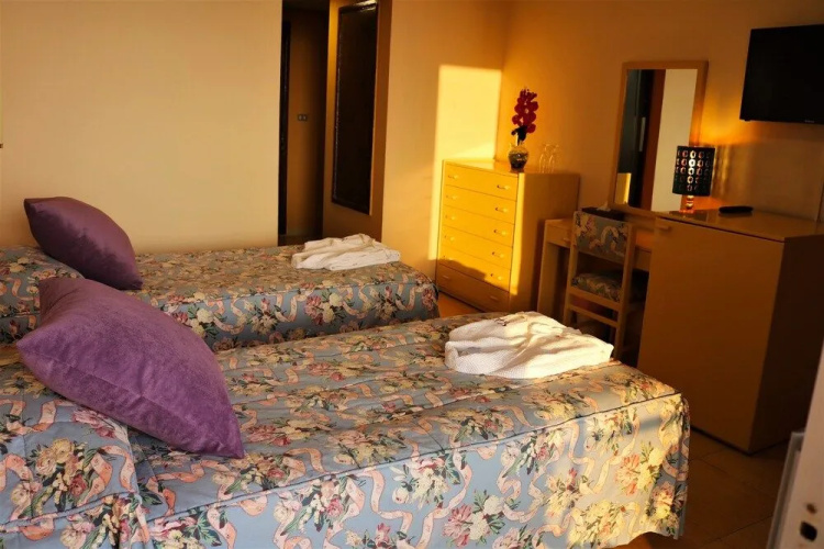 Vanda Hotel