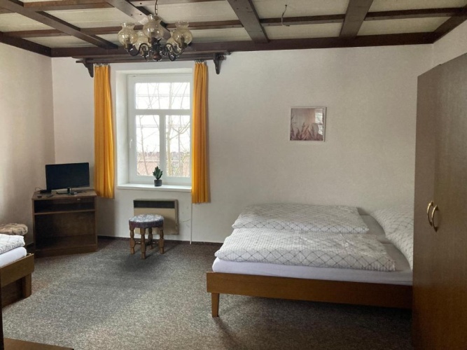 2 Bedrooms Quadruple Apartment